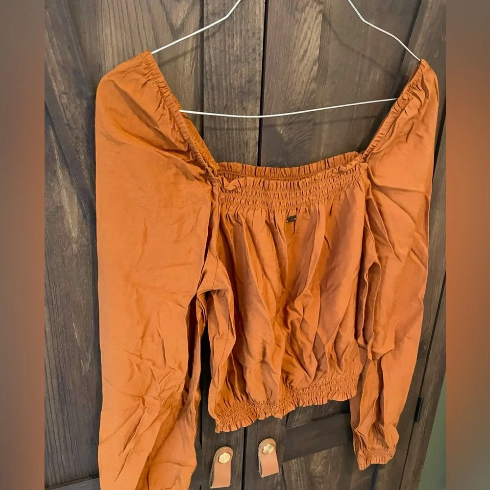 MEXX Rust Boho Smocked Cuff Top - Picture 3 of 6